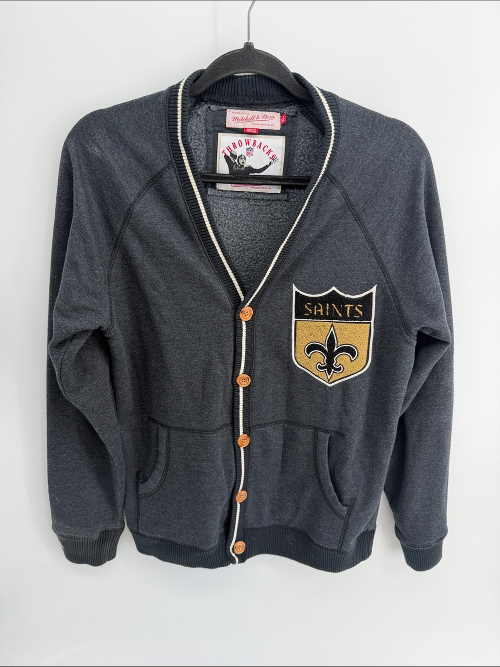 Mitchell & Neff Throwbacks NFL New Orleans Saints V-neck academic cardigan sz XL